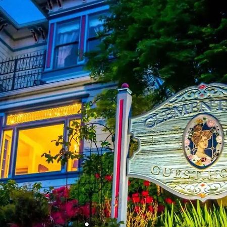 Clementine'S Guest House & Vacation Rentals 아스토리아 외부 사진
