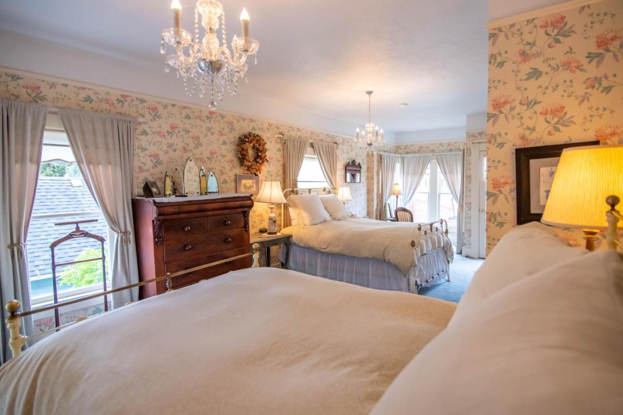 Clementine'S Guest House & Vacation Rentals 아스토리아 외부 사진