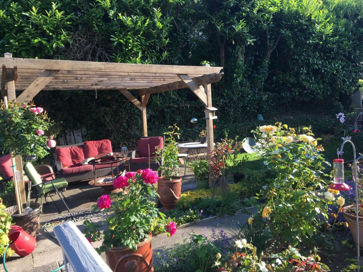 Clementine'S Guest House & Vacation Rentals 아스토리아 외부 사진
