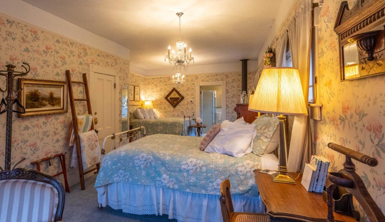 Clementine'S Guest House & Vacation Rentals 아스토리아 외부 사진
