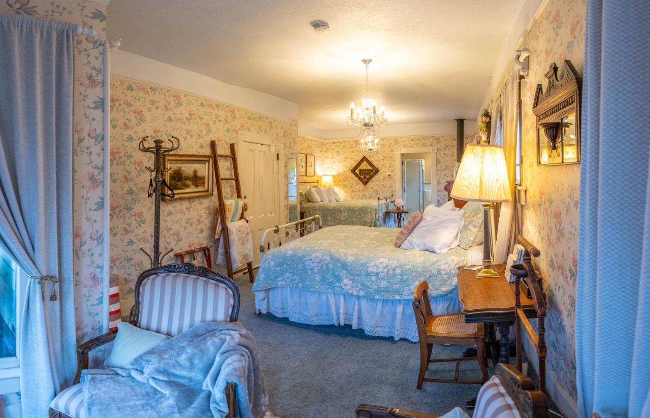 Clementine'S Guest House & Vacation Rentals 아스토리아 외부 사진