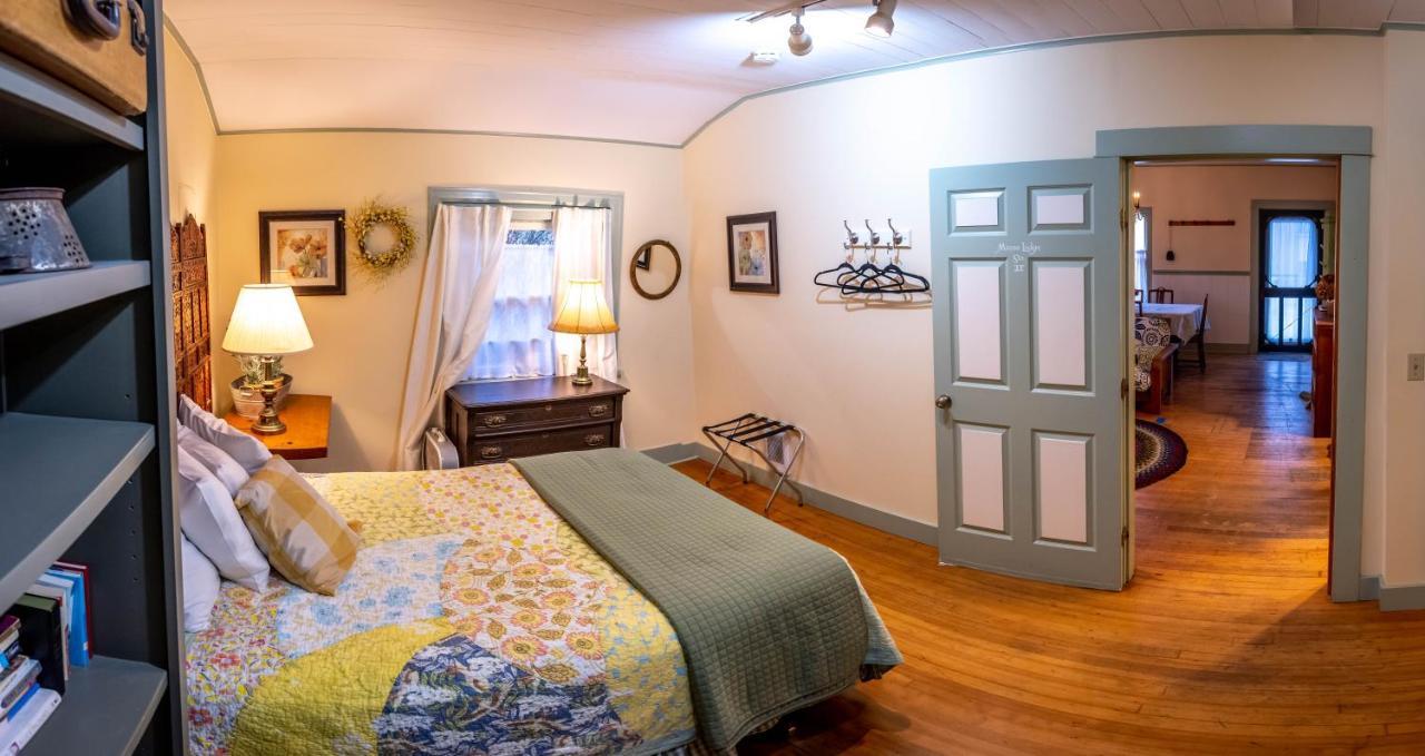 Clementine'S Guest House & Vacation Rentals 아스토리아 외부 사진