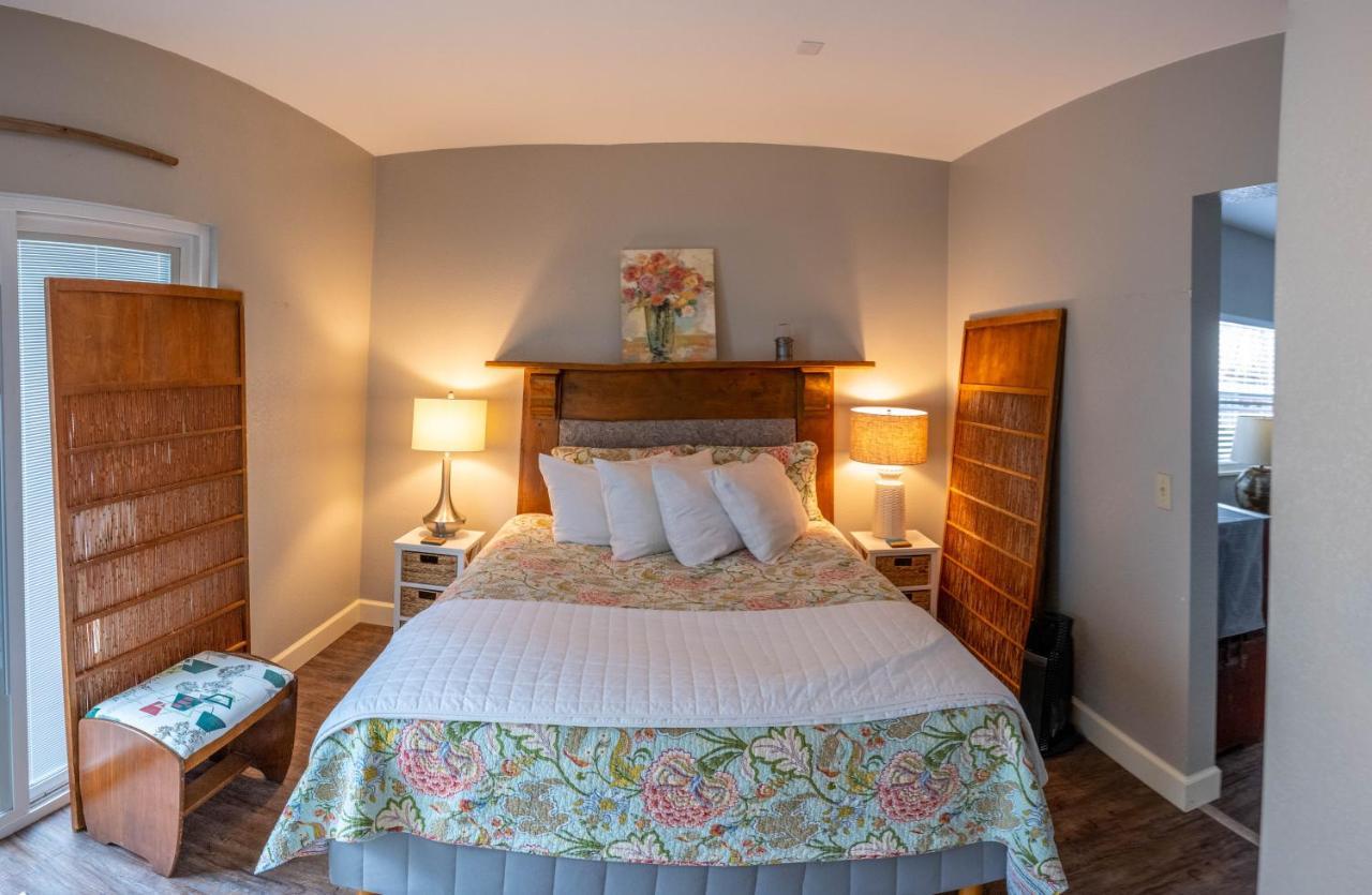 Clementine'S Guest House & Vacation Rentals 아스토리아 외부 사진