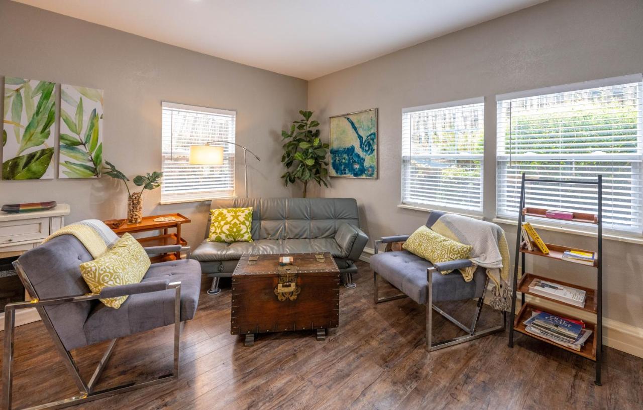 Clementine'S Guest House & Vacation Rentals 아스토리아 외부 사진