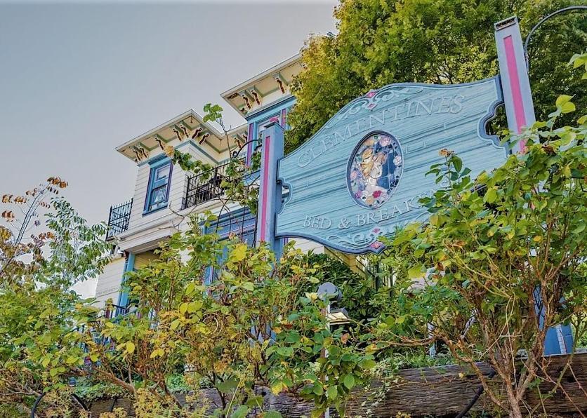 Clementine'S Guest House & Vacation Rentals 아스토리아 외부 사진