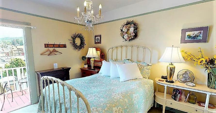 Clementine'S Guest House & Vacation Rentals 아스토리아 외부 사진