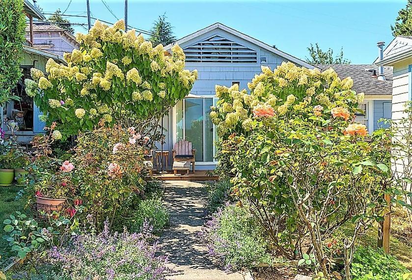 Clementine'S Guest House & Vacation Rentals 아스토리아 외부 사진